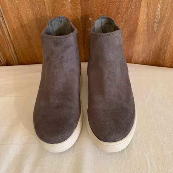 Steven By Steve Madden Slip On High Top Grey Suede Sneaker Size 6M - Picture 4 of 16